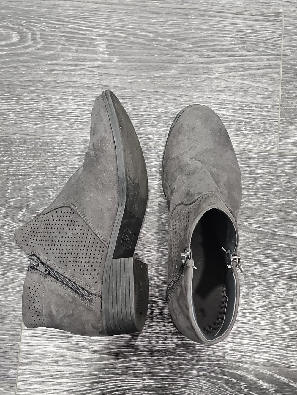 Bass Gray Boots Size 9 Wide